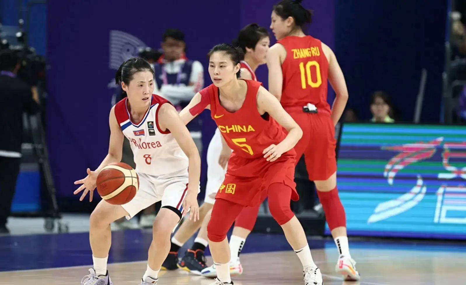 中国女篮vs西班牙(中国女篮vs西班牙女篮回放全场)  第1张