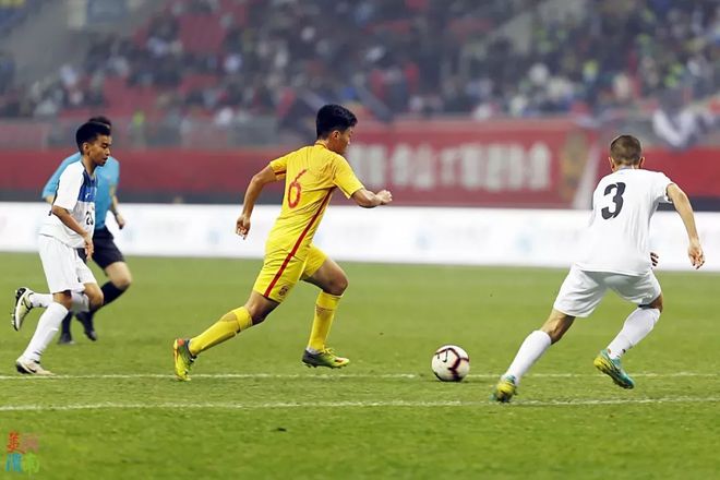足球比赛中国视频(足球比赛中国视频直播)  第2张