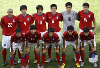 韩国足球对日本(韩国足球对日本足球门票多少钱啊)，韩国足球对决日本，门票价格引关注